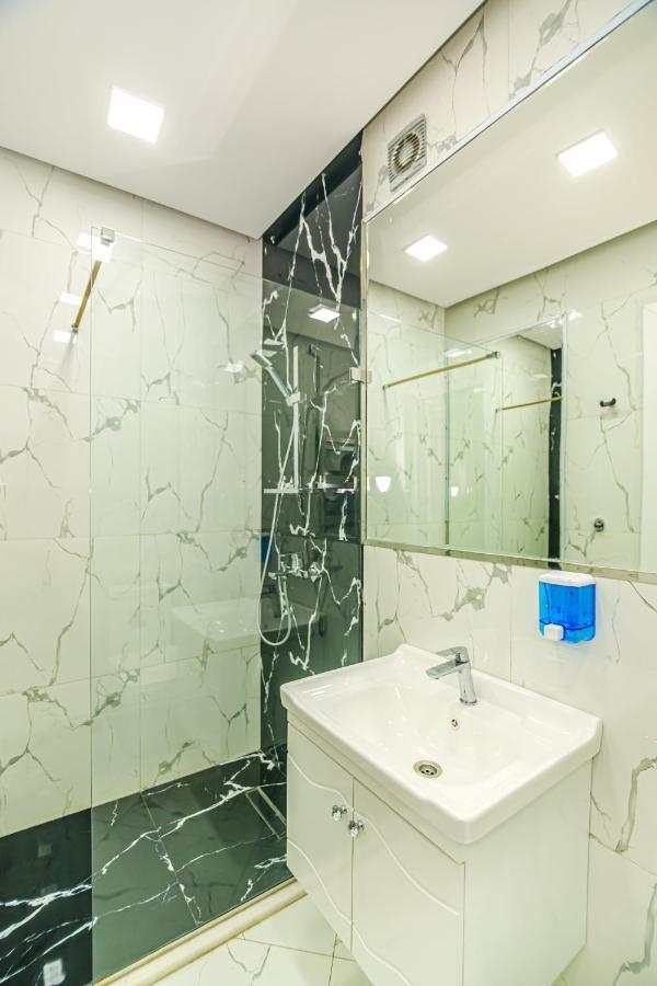 Targovu Deluxe Home Баку Экстерьер фото